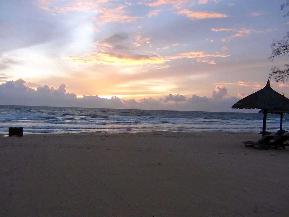 ベトナムで海に沈む夕日をみることができるのがフーコックの良さ